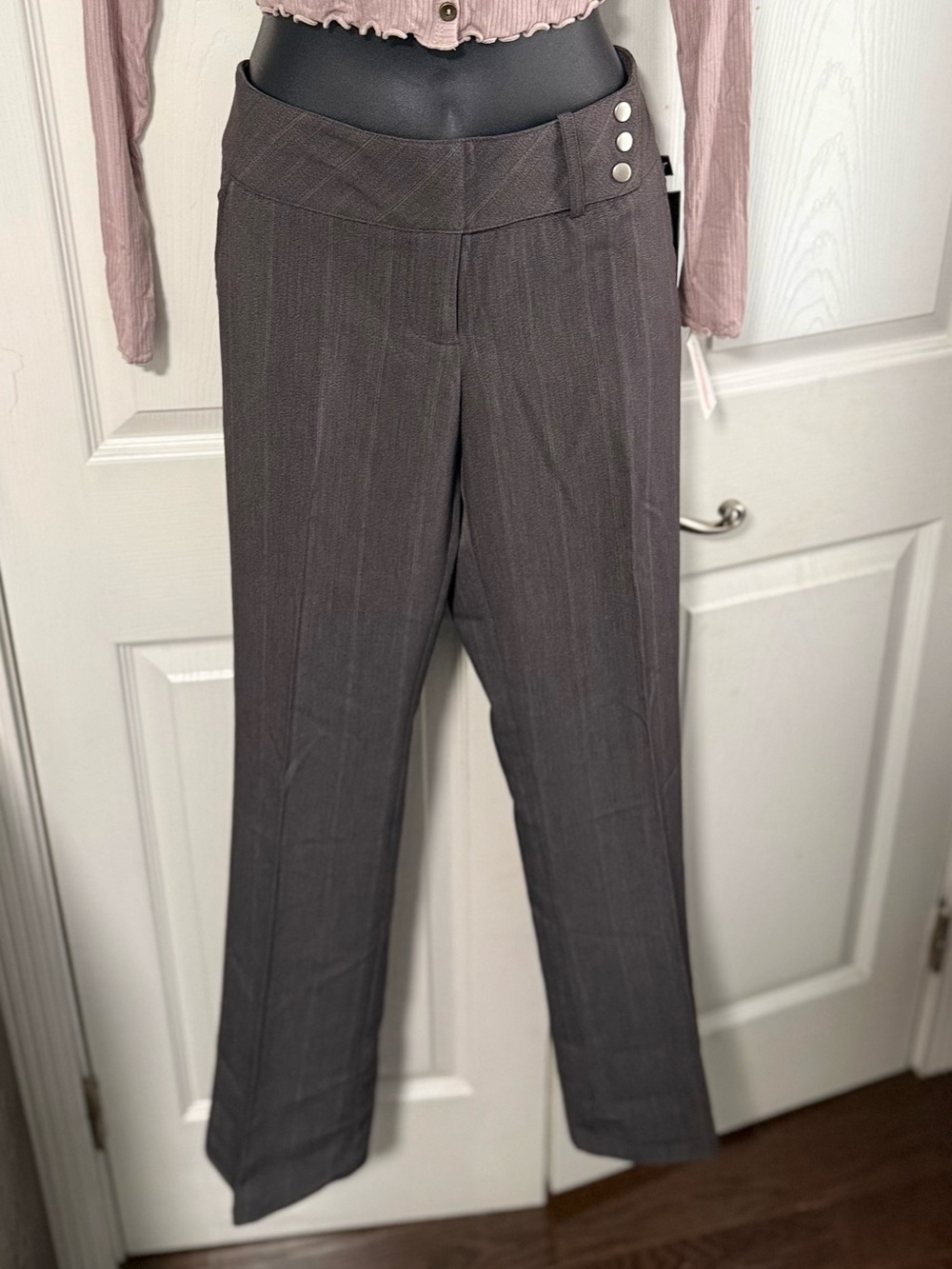 Bobby Women’s Gray Pinstripe Wide Leg Dress Pants Size 7 NWT